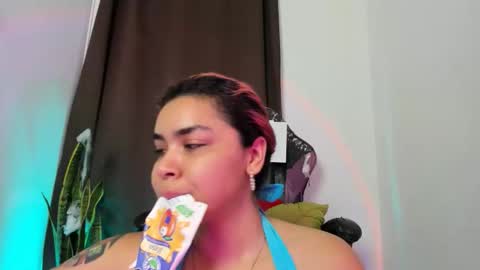 Snapshot of nyalgasai1 chatting on 11/19/25, 10:37 Nia online show from 11/19/25, 10:37