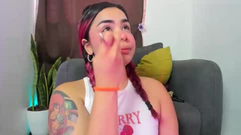 Snapshot of nyalgasai1 chatting on 03/28/26, 06:51 Nia online show from 03/28/26, 06:51