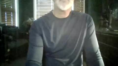 Snapshot of nyc1323 chatting on 04/19/26, 12:37 nyc1323 online show from 04/19/26, 12:37