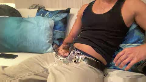 Snapshot of nyc2100 chatting on 10/19/25, 10:21 Your HOTBF online show from 10/19/25, 10:21