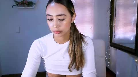 Nycole online show from 09/26/25, 02:43