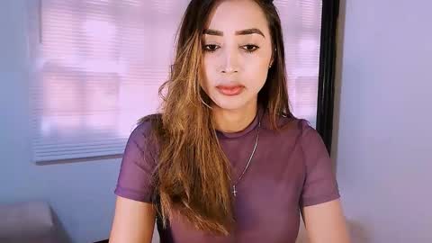 Snapshot of nycole_1988 chatting on 02/05/26, 02:33 Nycole online show from 02/05/26, 02:33