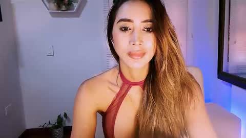 Snapshot of nycole_1988 chatting on 03/11/26, 01:17 Nycole online show from 03/11/26, 01:17