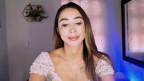 Snapshot of nycole_1988 chatting on 03/24/26, 02:11 Nycole online show from 03/24/26, 02:11