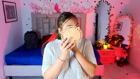 nyla  online show from 04/07/26, 07:03