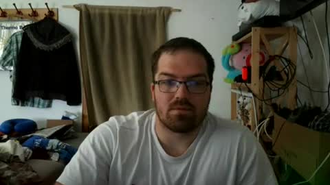 Snapshot of nylonfabi96 chatting on 07/04/26, 01:17 Fabian online show from 07/04/26, 01:17