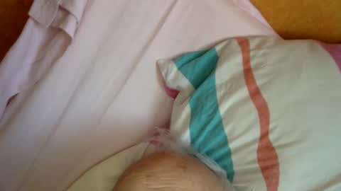 Snapshot of nymouf chatting on 03/10/25, 12:26 nymouf online show from 03/10/25, 12:26