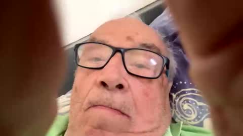 Snapshot of nymouf chatting on 10/10/25, 09:30 nymouf online show from 10/10/25, 09:30