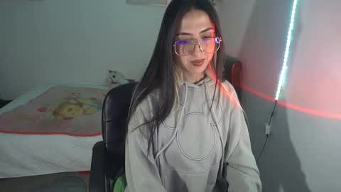 Snapshot of nymph_frida chatting on 01/17/26, 07:13 Frida online show from 01/17/26, 07:13