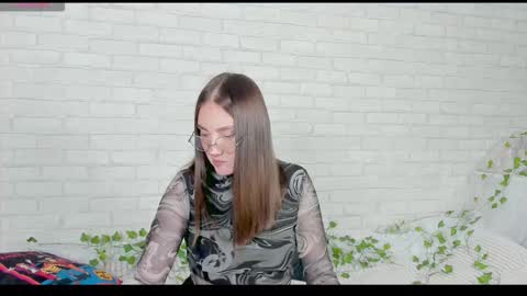 Kat online show from 11/06/25, 11:33