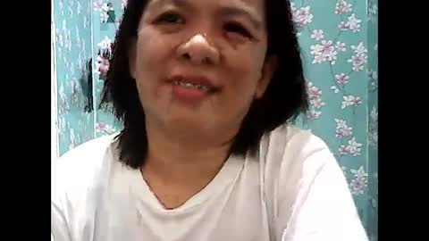 Snapshot of nymphoangel2022 chatting on 11/05/25, 04:34 I am your angel online show from 11/05/25, 04:34