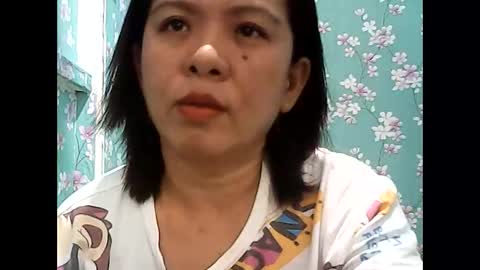 Snapshot of nymphoangel2022 chatting on 11/09/25, 04:33 I am your angel online show from 11/09/25, 04:33