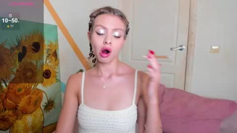Snapshot of nymphobabee chatting on 07/18/26, 03:49 crystal 3 online show from 07/18/26, 03:49