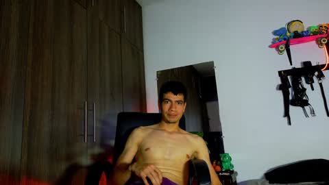 Snapshot of nymphobuddies chatting on 01/27/25, 10:49 David and Steven Independents online show from 01/27/25, 10:49