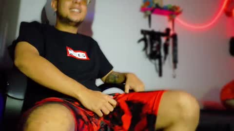 Snapshot of nymphobuddies chatting on 02/19/25, 10:42 David and Steven Independents online show from 02/19/25, 10:42