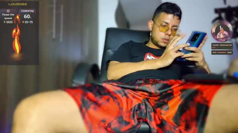 Snapshot of nymphobuddies chatting on 02/20/25, 04:50 David and Steven Independents online show from 02/20/25, 04:50