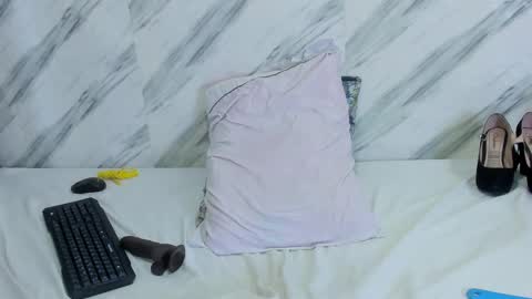 Snapshot of nymphomania9599 chatting on 03/03/25, 01:10 xionela gates online show from 03/03/25, 01:10