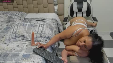 nyomi browm online show from 01/25/25, 10:28