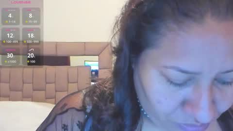 nyomi browm online show from 11/13/25, 10:03