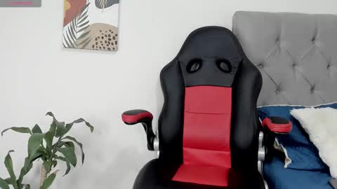 Snapshot of nyra_lux16 chatting on 02/14/26, 07:54 Nyra online show from 02/14/26, 07:54