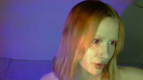 Snapshot of nyra_thira chatting on 10/17/25, 11:51 nyra_thira online show from 10/17/25, 11:51