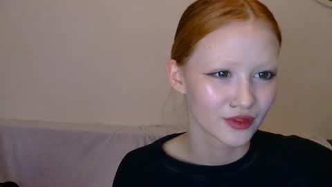 Snapshot of nyra_thira chatting on 10/26/25, 08:26 nyra_thira online show from 10/26/25, 08:26