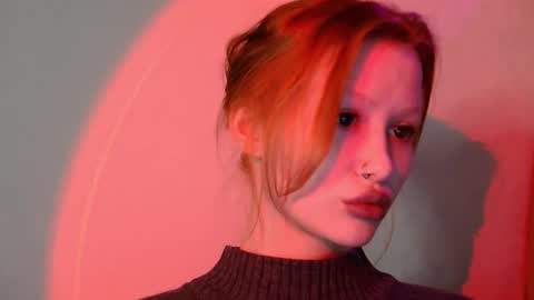 nyra_thira online show from 01/14/26, 01:44