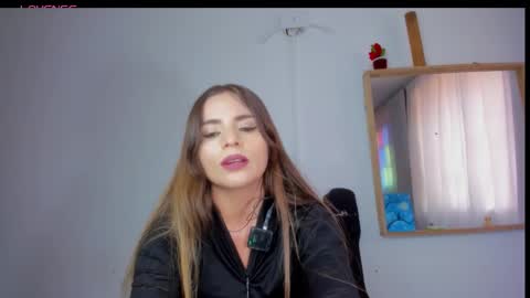 Snapshot of nyusha619933 chatting on 03/17/26, 08:12 Laura nyu online show from 03/17/26, 08:12