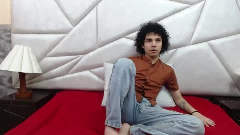 nyx_and_arian online show from 05/05/26, 02:08