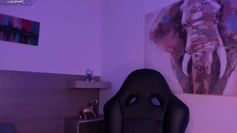 Nyx Shadow online show from 02/17/25, 07:47