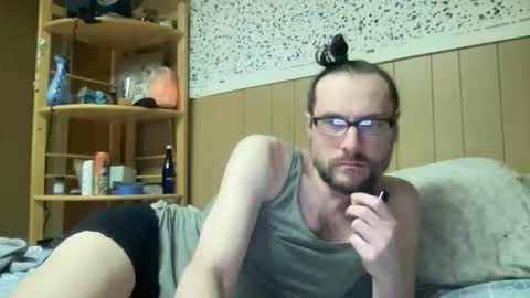 Snapshot of nyyanks232 chatting on 03/31/26, 07:31 harvestmoon online show from 03/31/26, 07:31