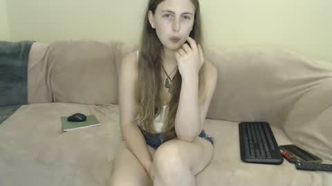 Snapshot of nzplaytime chatting on 01/01/25, 01:47 Stef Derek online show from 01/01/25, 01:47