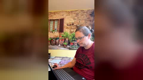 Snapshot of o0heaven0o chatting on 04/27/26, 12:19 VegasGirl online show from 04/27/26, 12:19