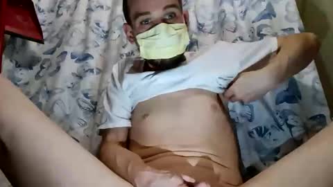 Snapshot of o0skindian0o chatting on 12/16/25, 05:23 BIGWANGGANG online show from 12/16/25, 05:23