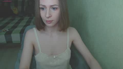 Snapshot of oaklyndobson chatting on 02/13/25, 05:33 Oaklyn online show from 02/13/25, 05:33