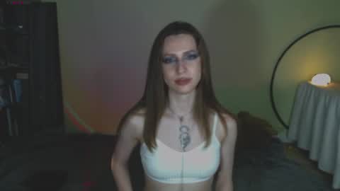 Snapshot of oaklyndobson chatting on 06/19/26, 09:07 Oaklyn online show from 06/19/26, 09:07