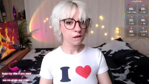 Moonlight online show from 11/24/25, 09:53