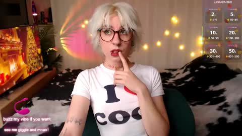 Moonlight online show from 12/03/25, 08:56