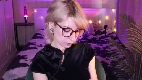 Moonlight online show from 04/08/26, 07:52