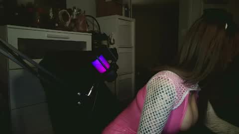 Snapshot of obeycarrienoona chatting on 05/18/26, 01:56 Goddess Carrie online show from 05/18/26, 01:56