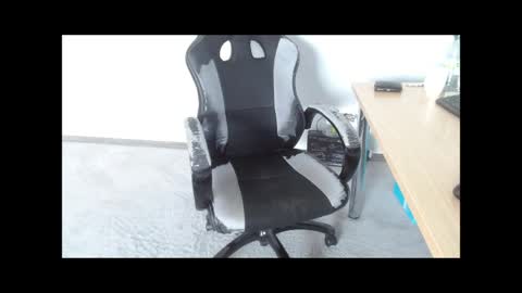 Snapshot of obiwan505 chatting on 04/17/26, 07:00 Obiwan online show from 04/17/26, 07:00