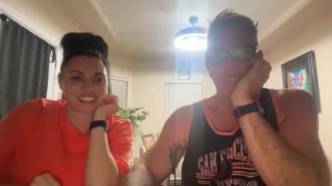 Snapshot of obsidianheartsx chatting on 10/01/25, 07:03 SimplyUs online show from 10/01/25, 07:03