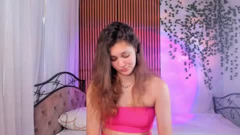 Bella online show from 07/18/26, 06:17