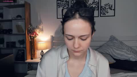 Elis online show from 02/16/26, 09:44