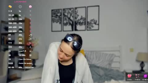 Elis online show from 03/25/26, 08:37