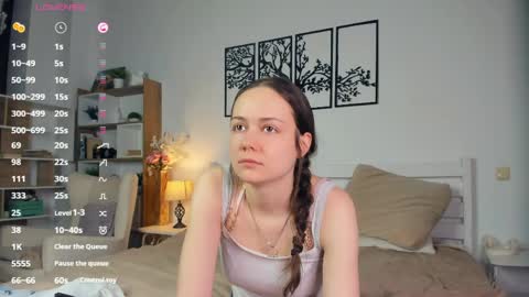 Elis online show from 04/11/26, 08:35