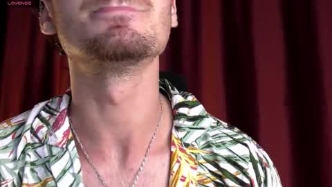 Snapshot of oceanheat chatting on 10/23/25, 08:18 OceanHeart online show from 10/23/25, 08:18