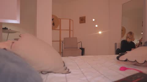 hi im Janasmall boobs big heart  warm pussy  online show from 01/01/25, 02:19