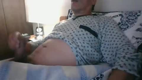 Snapshot of ocorrea chatting on 12/11/24, 03:35 ocorrea online show from 12/11/24, 03:35