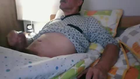 Snapshot of ocorrea chatting on 02/21/25, 03:12 ocorrea online show from 02/21/25, 03:12